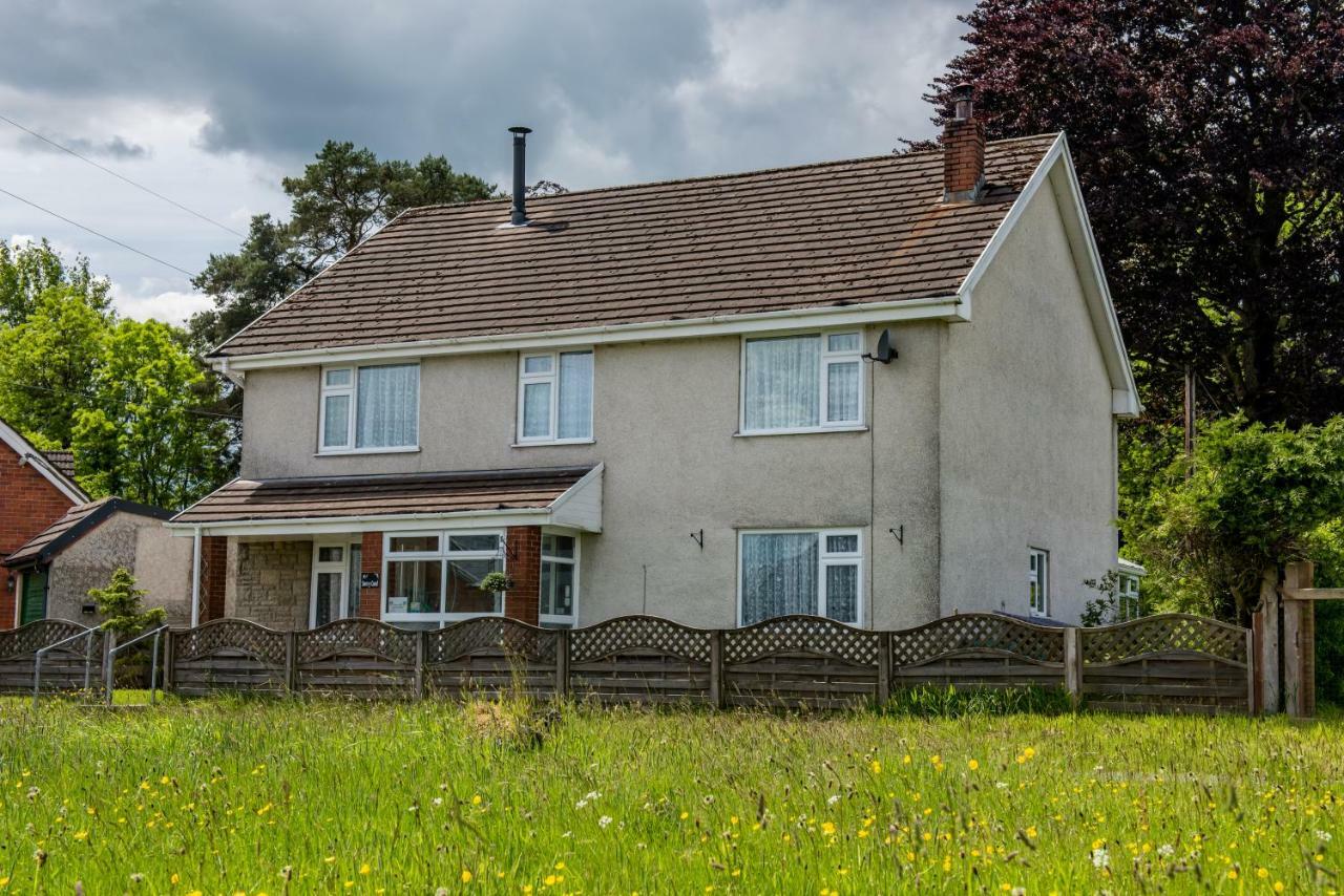 Swn Y Coed Bed & Breakfast Llanwrtyd Wells ภายนอก รูปภาพ